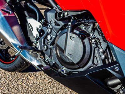 2025 Kawasaki Ninja 500 SE ABS - Photo 10