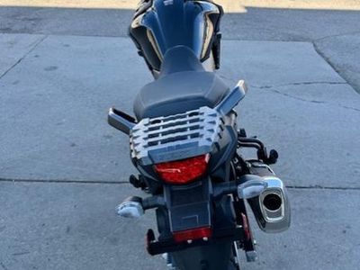 2025 Suzuki V-Strom 650 - Photo 6