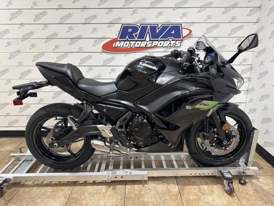 2025 Kawasaki Ninja 650 - Photo 7