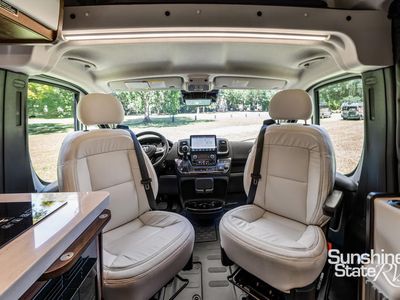 2025 Winnebago Travato - Photo 31