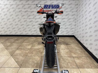 2026 KTM 690 SMC R - Photo 7