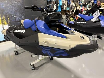 2025 Sea-Doo Spark Trixx for 1 Rotax 900 ACE - 90 iBR and Audio - Photo 2