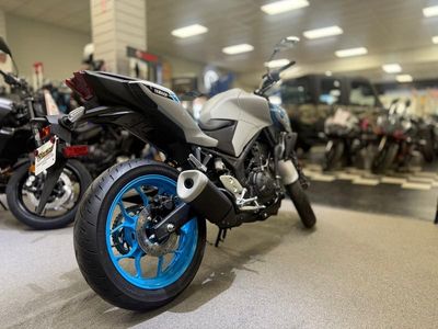 2025 Yamaha MT-03 - Photo 5