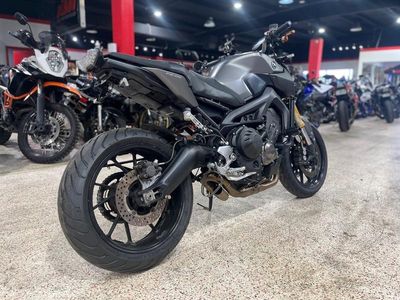 2015 Yamaha FZ-09 - Photo 6