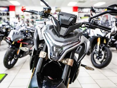 2024 CFMOTO 800NK - Photo 3