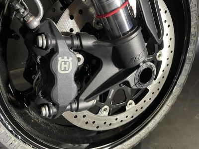 2025 Husqvarna Svartpilen 801 - Photo 15