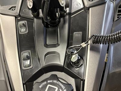 2023 Ski-Doo Summit X with Expert Package Rotax 850 E-TEC Turbo R 154 H_Alt 10.25 in. - Photo 9