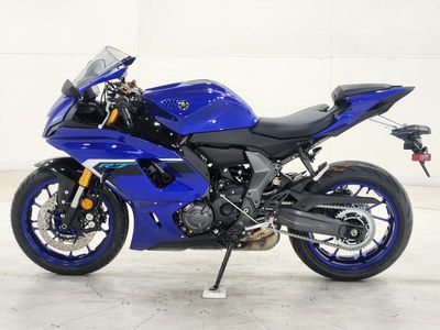 2025 Yamaha YZF-R7 - Photo 7