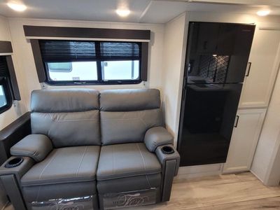 2026 Keystone RV Arcadia Select 25SRD - Photo 7