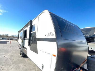 2026 Brinkley 275 — front three-quarter view