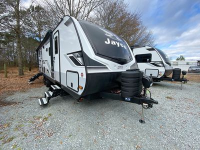 2026 Jayco 27BH — front three-quarter view