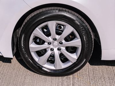 2025 Toyota Corolla - Photo 10