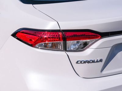 2025 Toyota Corolla - Photo 8