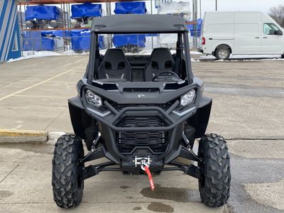 2026 Can-Am Commander XT 1000R — interior view