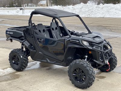 2026 Can-Am Commander XT 1000R — detail view