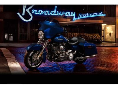 2012 Harley-Davidson Street Glide — side profile view
