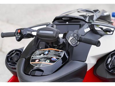 2025 Sea-Doo RXP-X 325 + Tech Package - Photo 8