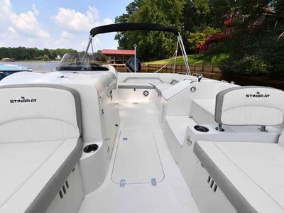 2026 Stingray 212SC - Photo 50