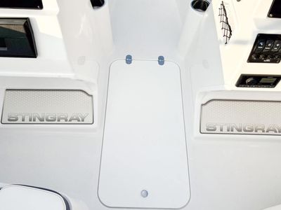 2026 Stingray 172DC — photo 63 view