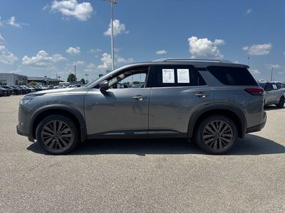 2022 Nissan Pathfinder — rear three-quarter view