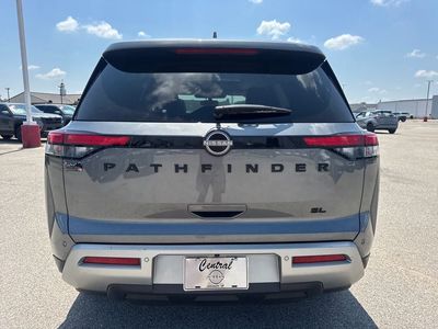2022 Nissan Pathfinder — detail view