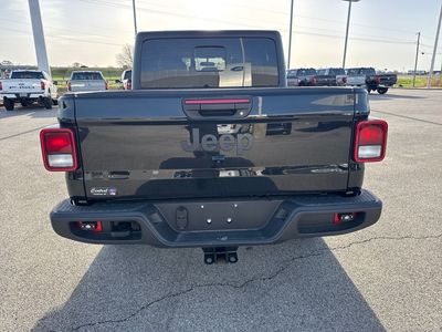 2025 Jeep Gladiator — detail view