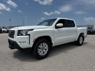 2024 Nissan Frontier — side profile view