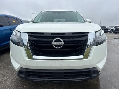 2024 Nissan Pathfinder — interior view