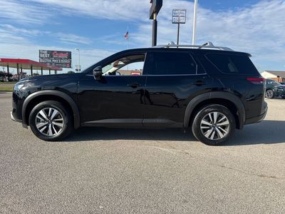 2025 Nissan Pathfinder — rear three-quarter view