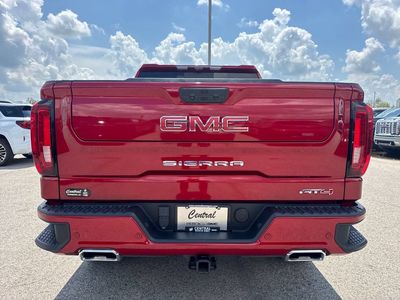 2023 GMC Sierra 1500 — detail view