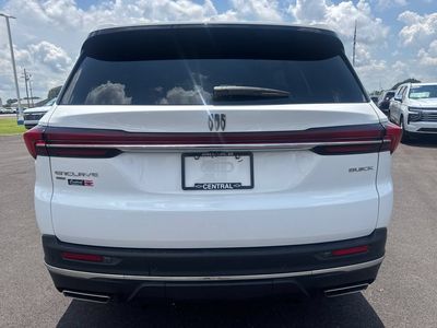 2025 Buick Enclave — detail view