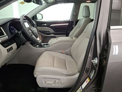 2019 Toyota Highlander — rear three-quarter view