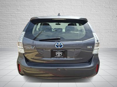 2013 Toyota Prius v — detail view