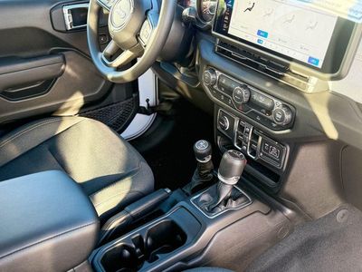 2026 Jeep Gladiator — detail view