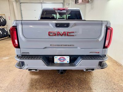 2025 GMC Sierra 1500 — detail view