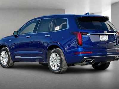 2025 Cadillac XT6 — detail view