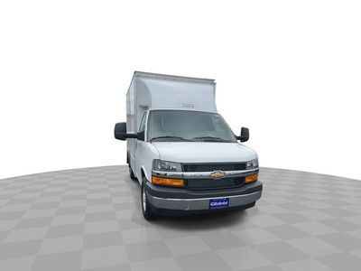 2025 Chevrolet Express Cutaway 3500 — side profile view