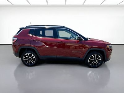 2022 Jeep Compass — detail view