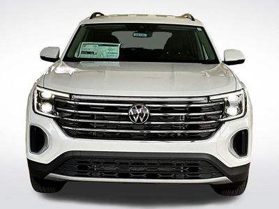 2026 Volkswagen Atlas — side profile view