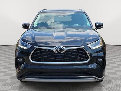 2022 Toyota Highlander — side profile view