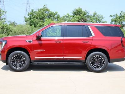 2025 GMC Yukon — detail view