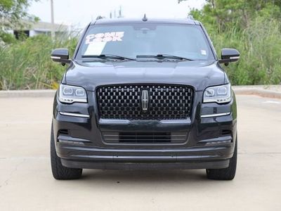 2023 Lincoln Navigator L — side profile view
