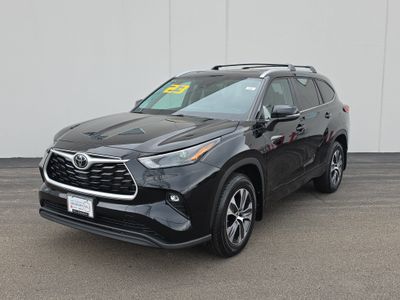 2023 Toyota Highlander — side profile view