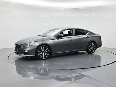 2022 Nissan Altima — detail view