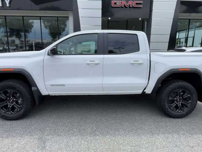 2025 GMC Canyon — detail view