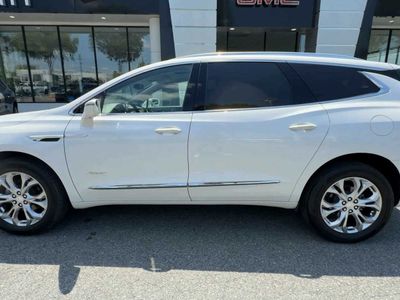 2020 Buick Enclave — detail view