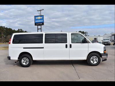 2019 Chevrolet Express Passenger 3500 — side profile view