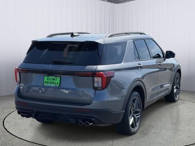 2025 Ford Explorer — detail view