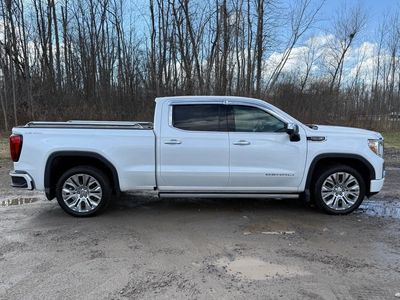 2021 GMC Sierra 1500 — interior view