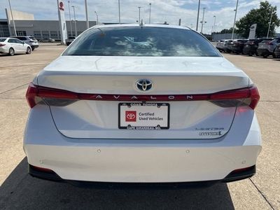 2021 Toyota Avalon — interior view